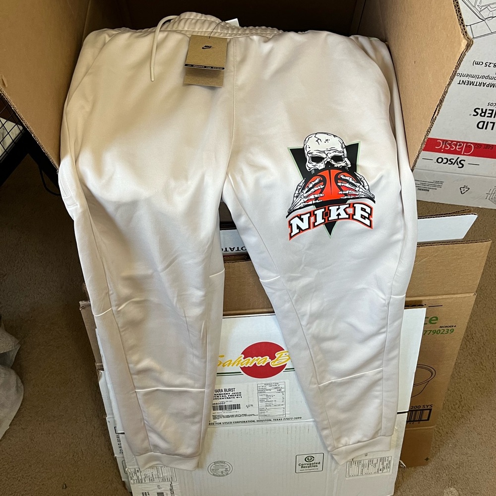 Limited edition Nike skull joggers. Matching jacket also available! BNWT!